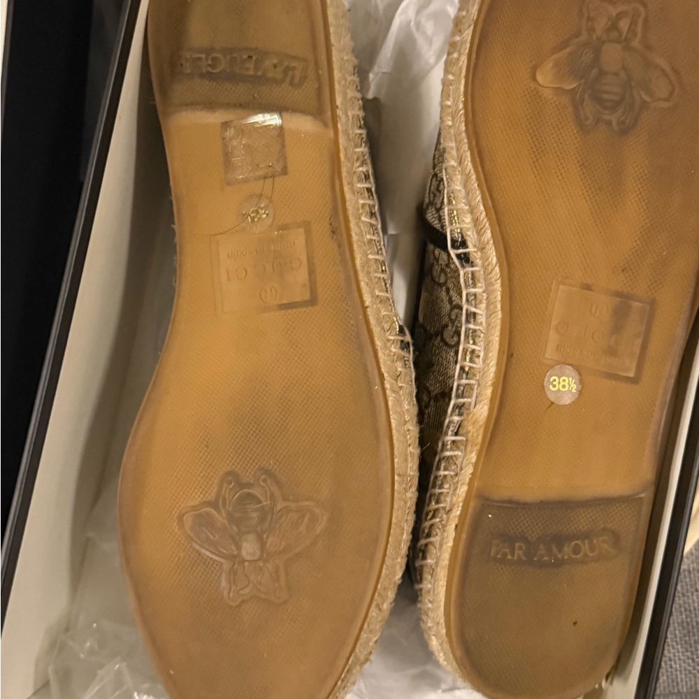 Gucci Designer Espadrilles in Gold Bee and Tan - Picture 5 of 7